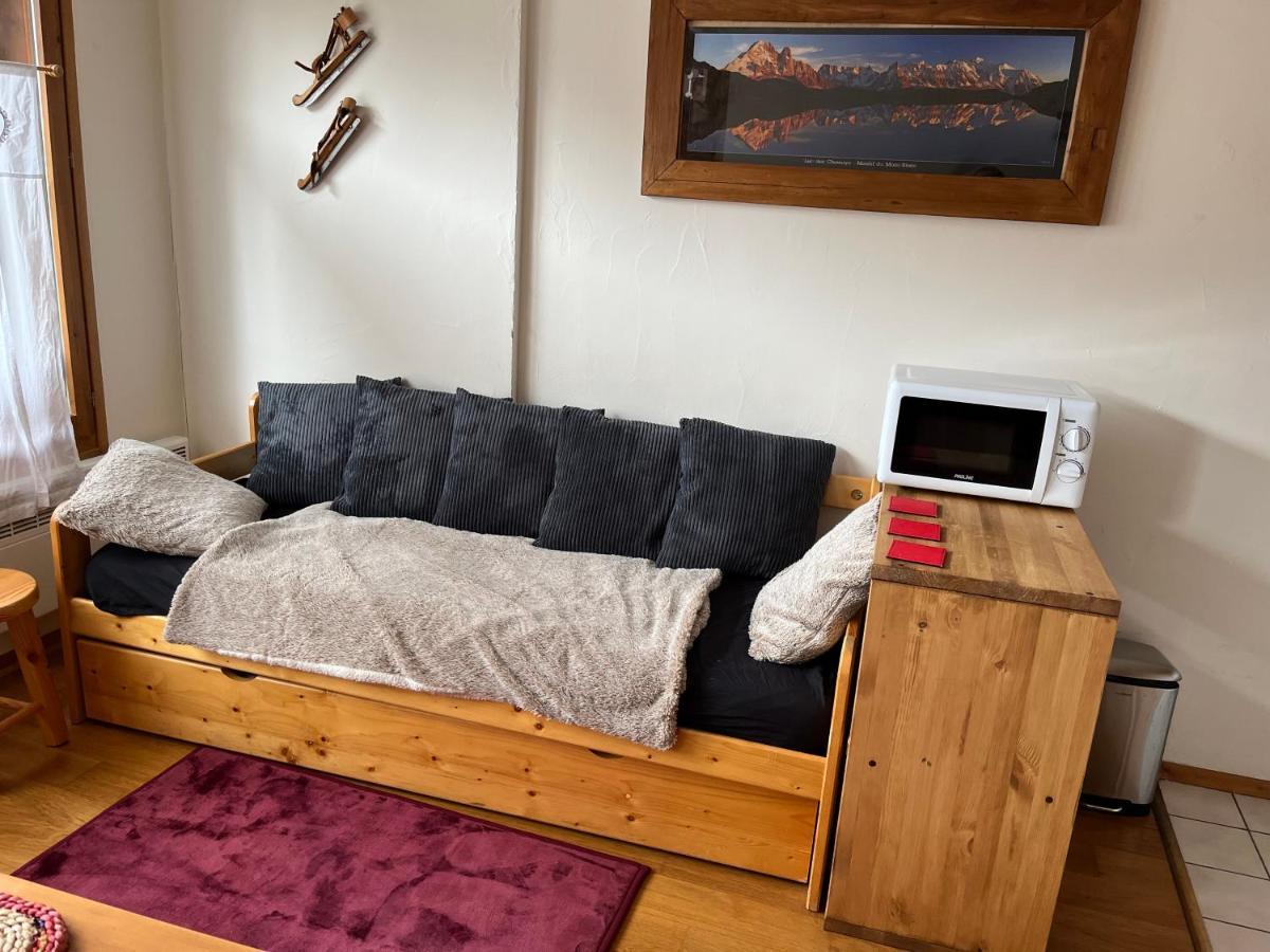 Bright Refurbished Apartment - Central Лез-Уш Экстерьер фото
